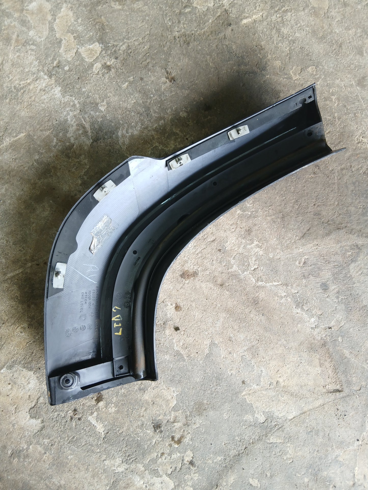 Moldura Buche Jeep Liberty KJ 2002 2006