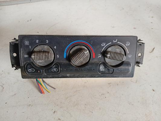 Mando Aire Acondicionado Chevrolet Silverado Suburban