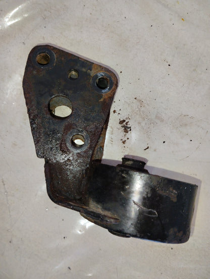 Soporte De Caja Sincronico Nissan B15 Original