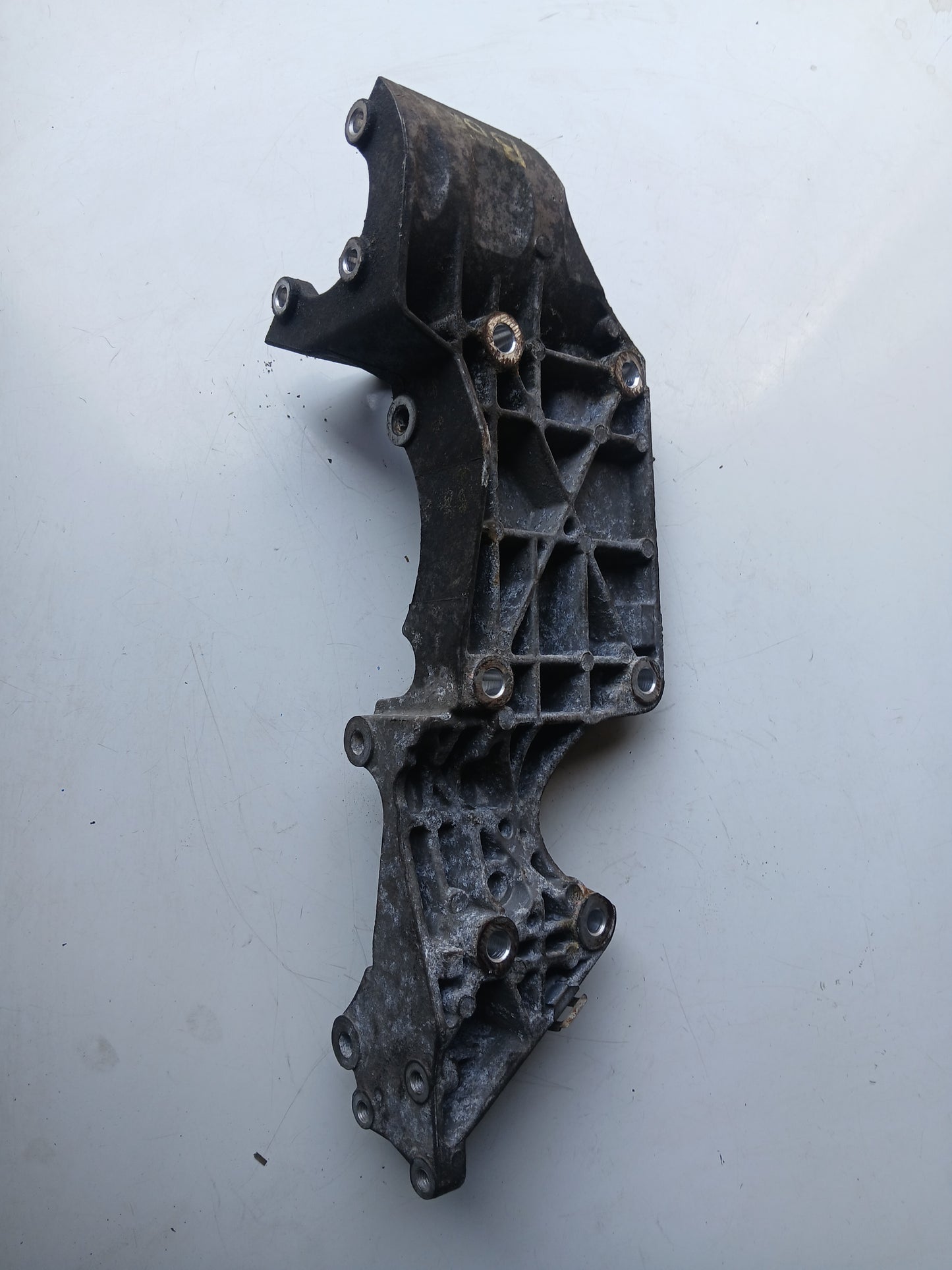 Soporte Base Bomba Direccion Volkswagen Bora 2.0