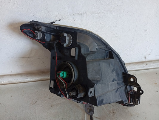Faro Fondo Negro Nissan Sentra B16 2008 2010