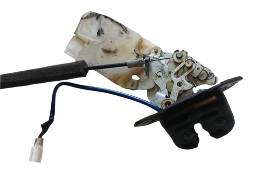 Cerradura Compuerta Nissan Xtrail 2002 2007