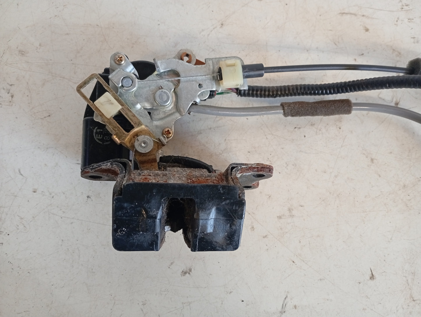 Cerradura Maletero Toyota Highlander 2004