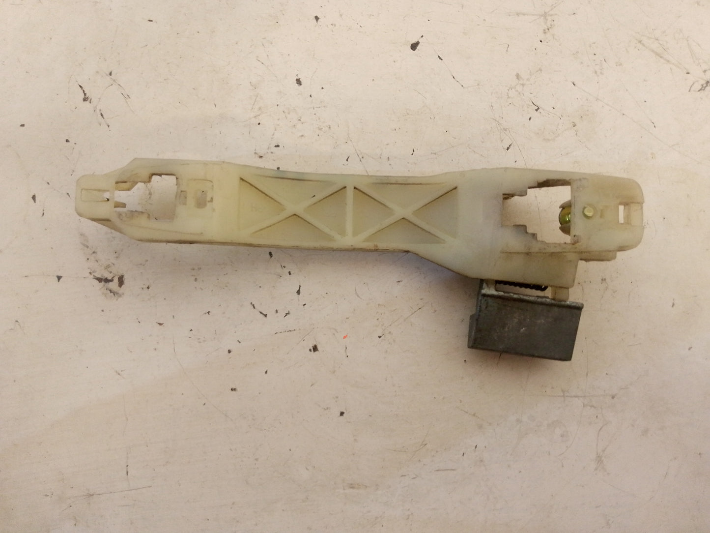 Base Manilla Externa Chevrolet Aveo