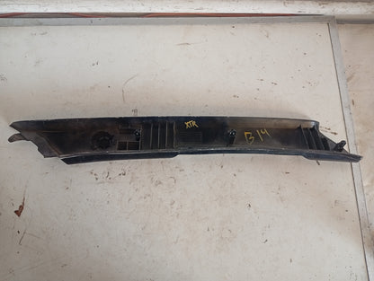 Moldura Interna Paral Parabrisa Delantero Nissan Sentra B14