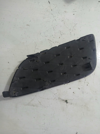 Tapa Antiniebla Yaris 2005