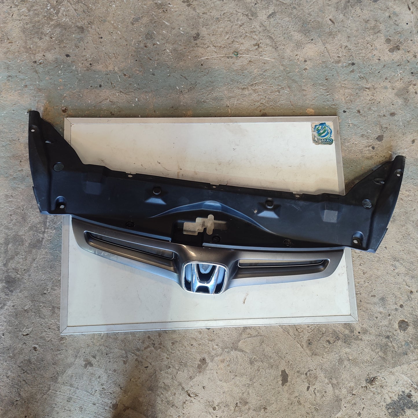 Parrilla Honda Accord 2004 2006 V6