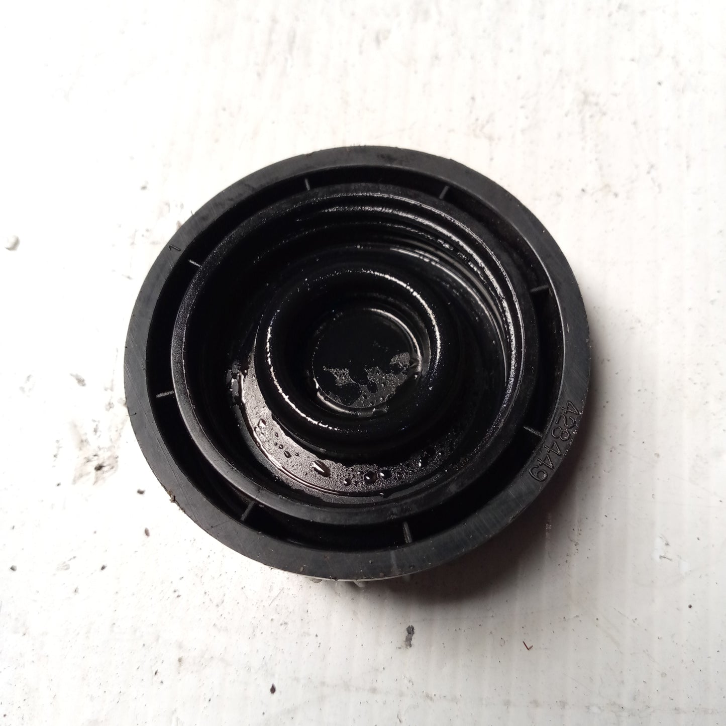 Tapa Envase Liga Bomba Chevrolet Aveo Original