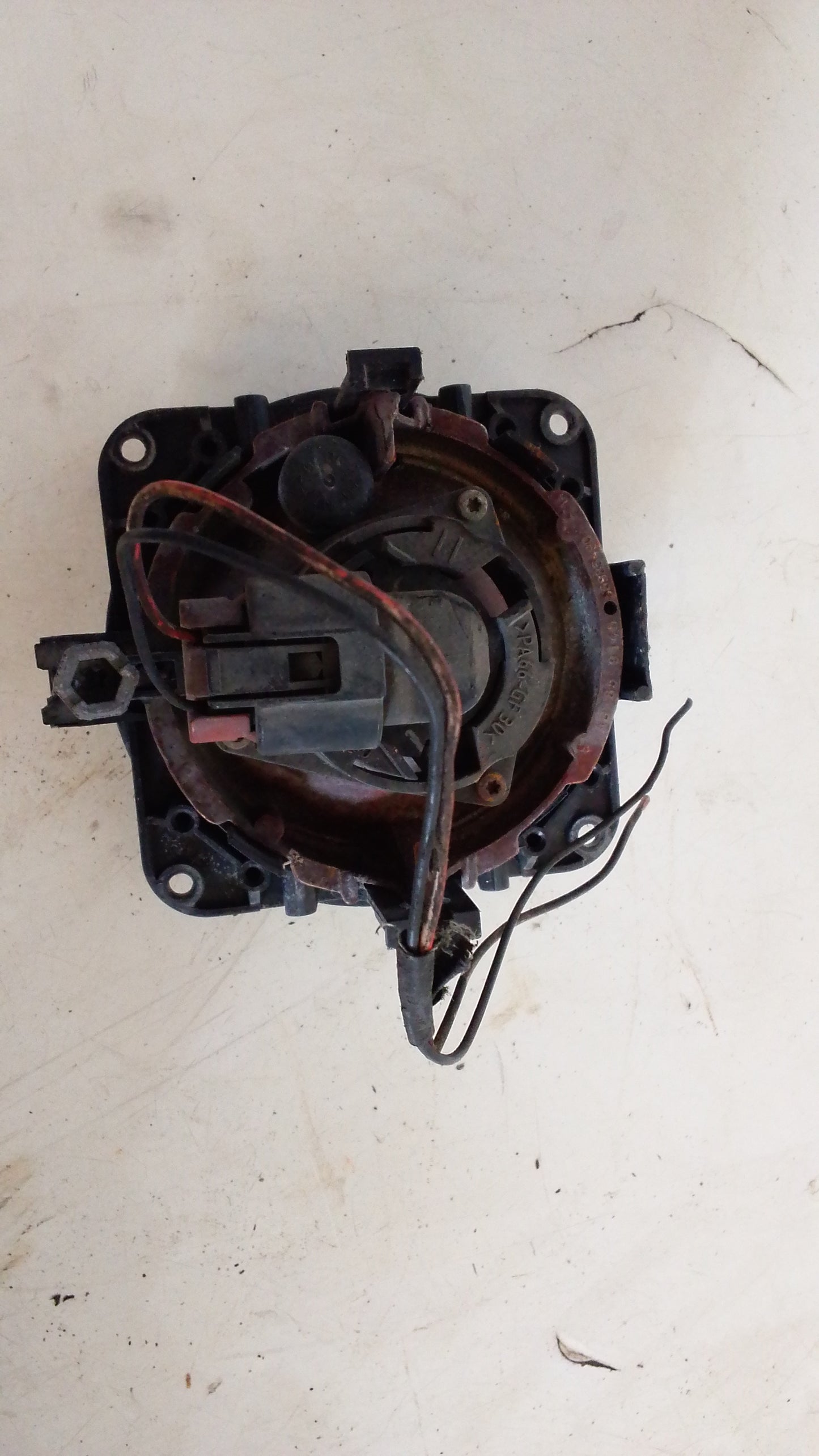 Faro Luz Antiniebla Ford Escape
