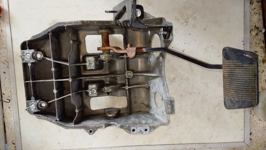 Base Y Pedal Freno Dodge Ram 2008