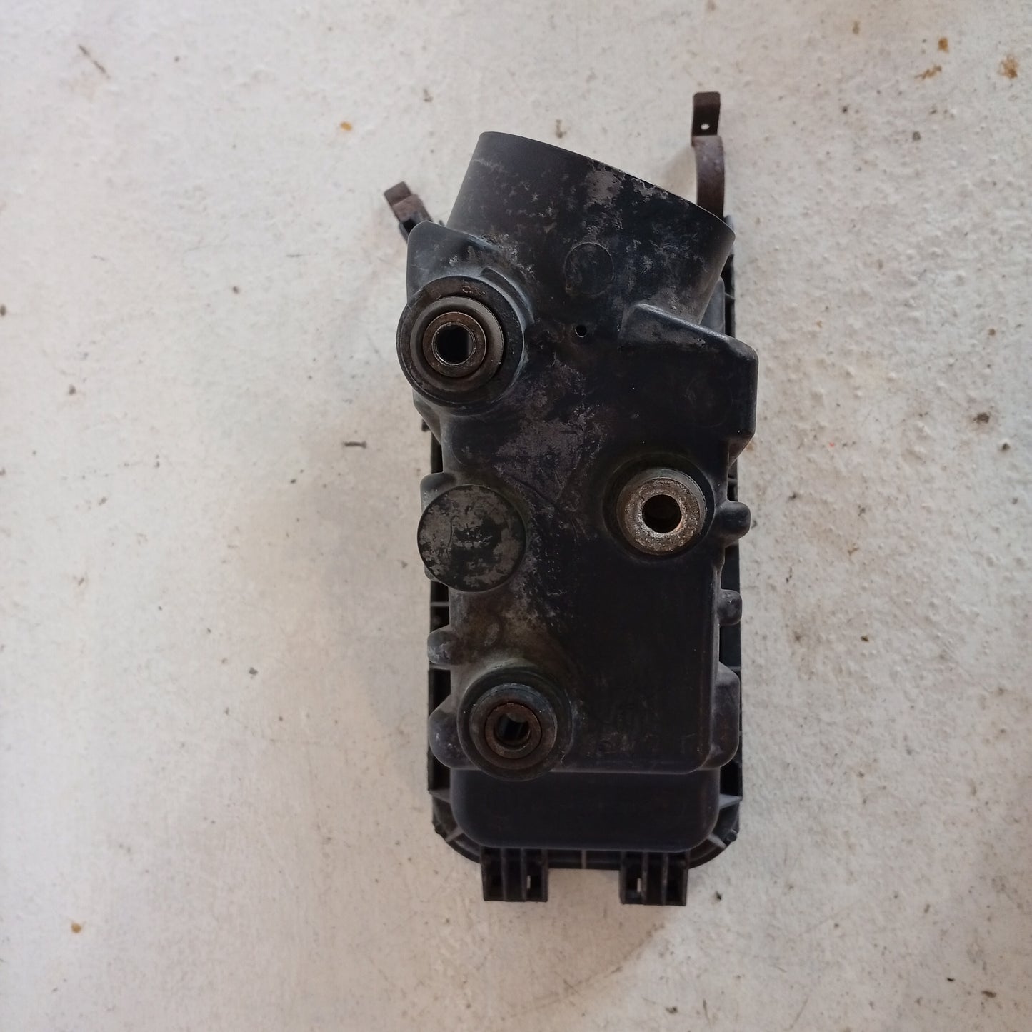 Tapa Filtro Inferior Purificación Aire Toyota Yaris 2000 2005