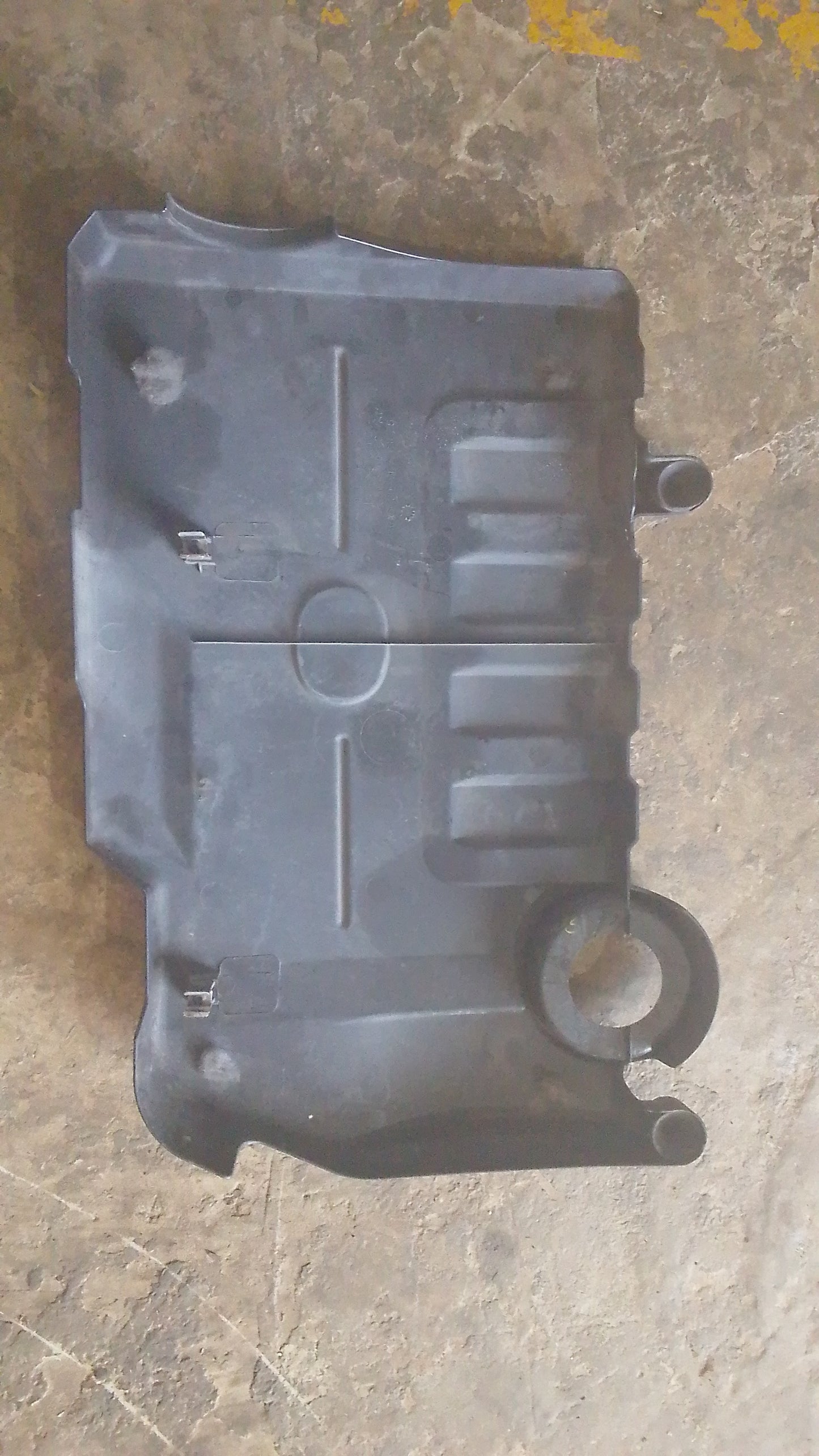 Embellecedor Motor Mazda CX7 TURBO