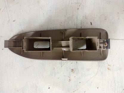 Embellecedor Mando Eleva Vidrio Toyota Camry 1997 2002