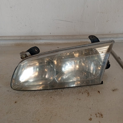 Faro Delantero Toyota Camry CE LE XLE 2000 2001