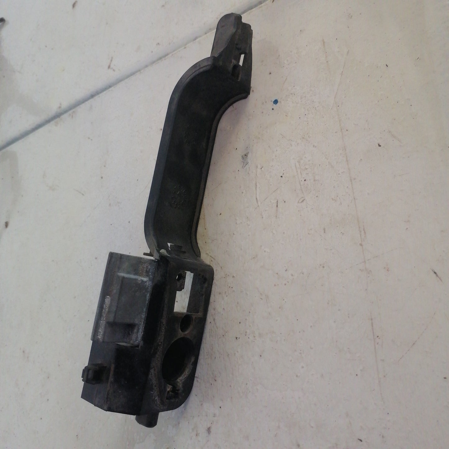 Base Manilla Externa Ford Escape 2004 2007