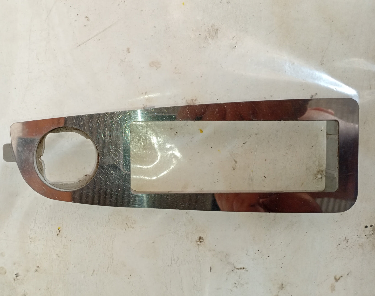 Embellecedor Mando Eleva Vidrio Dodge Charger 2007