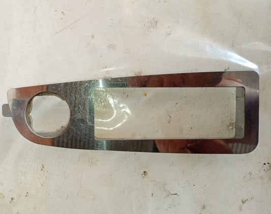 Embellecedor Mando Eleva Vidrio Dodge Charger 2007