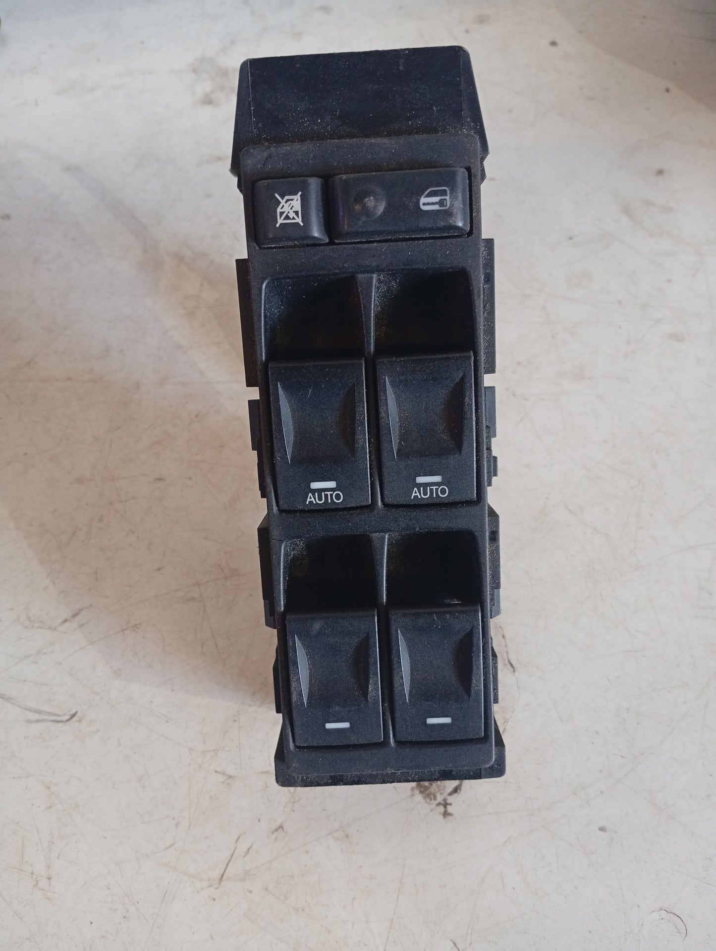 Mando Eleva Vidrio Dodge Charger 2007