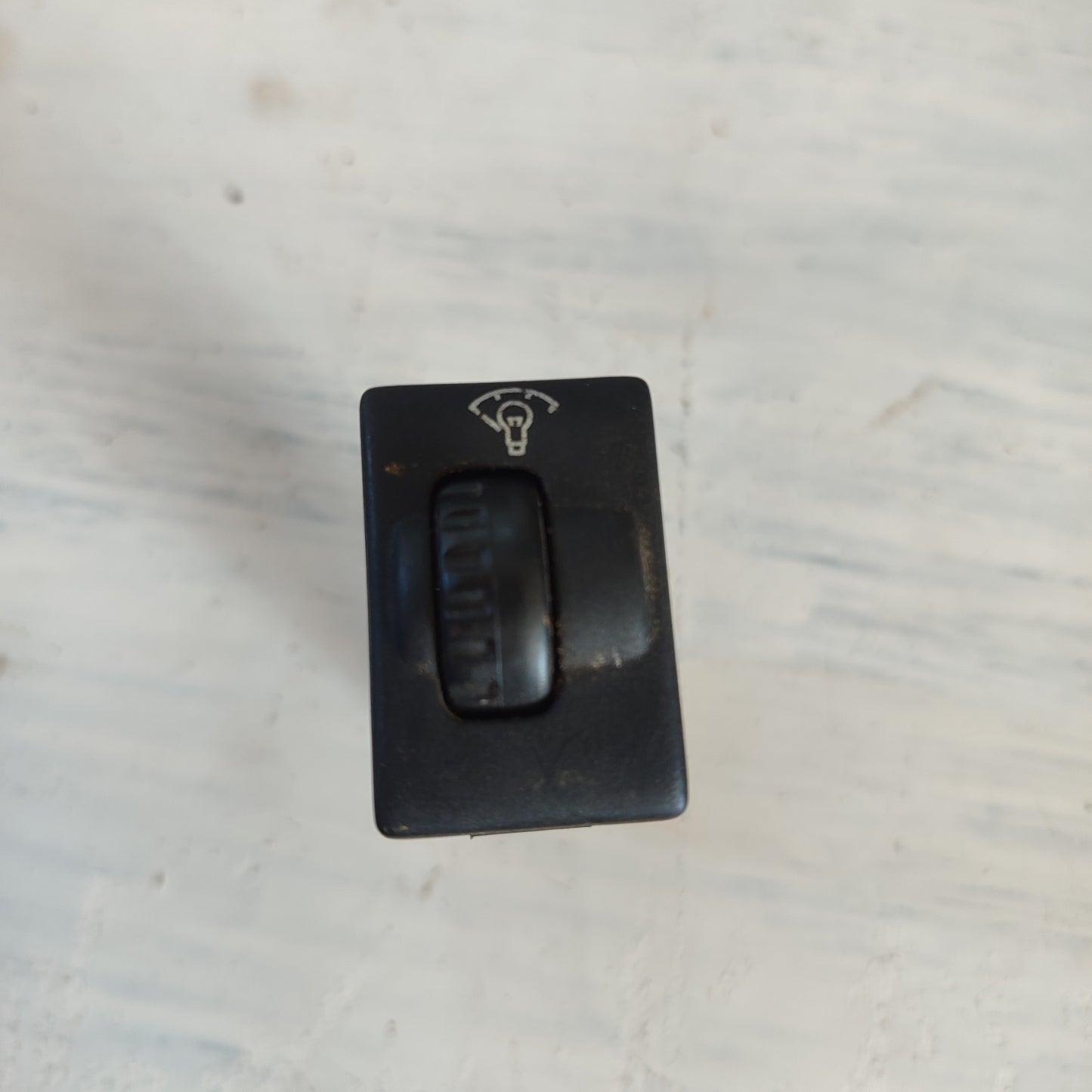 Control Mando Atenuador Luz de Tablero Chevrolet Tracker