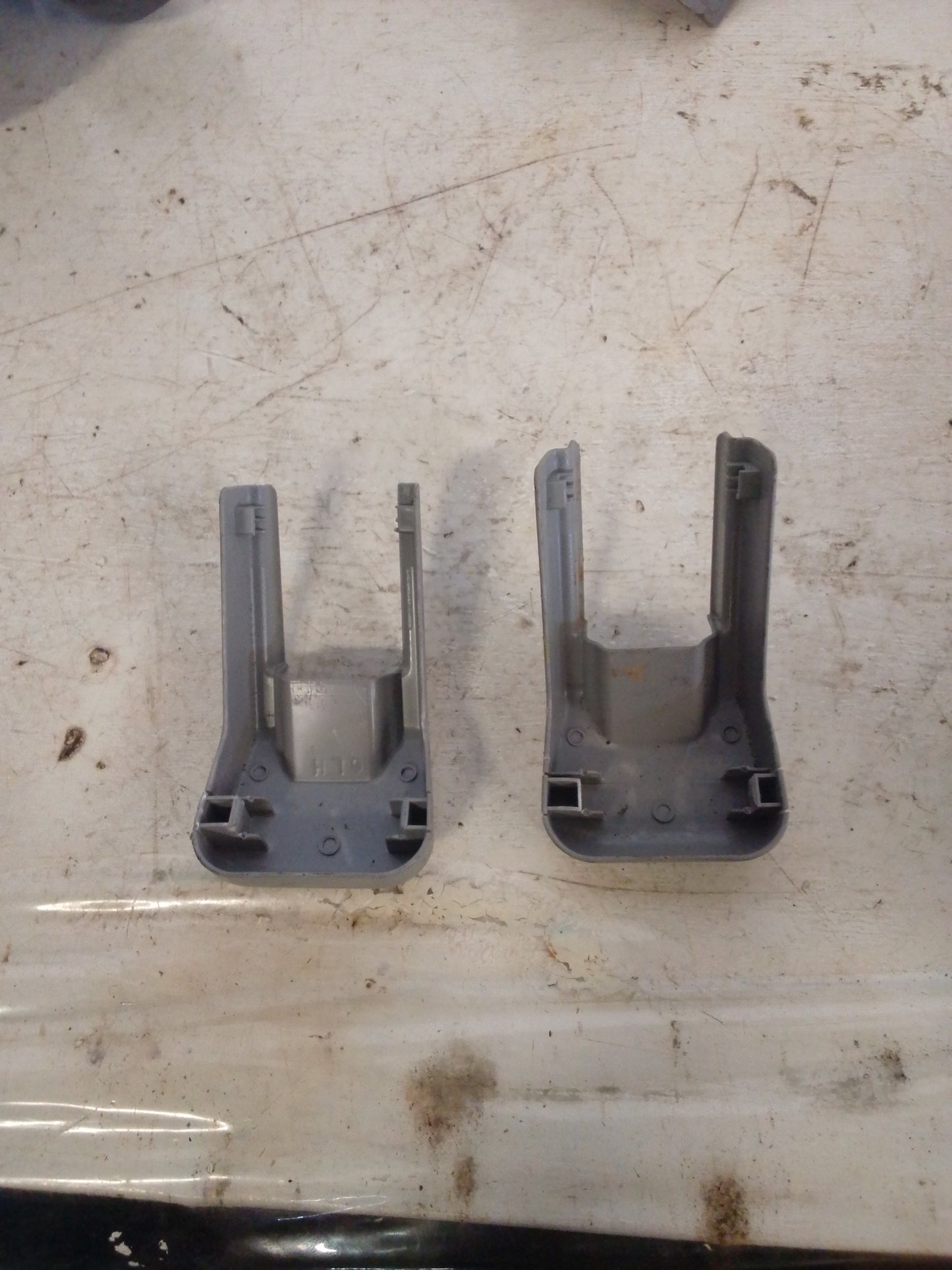 Tapa Tuerca Asiento Toyota Highlander 2004