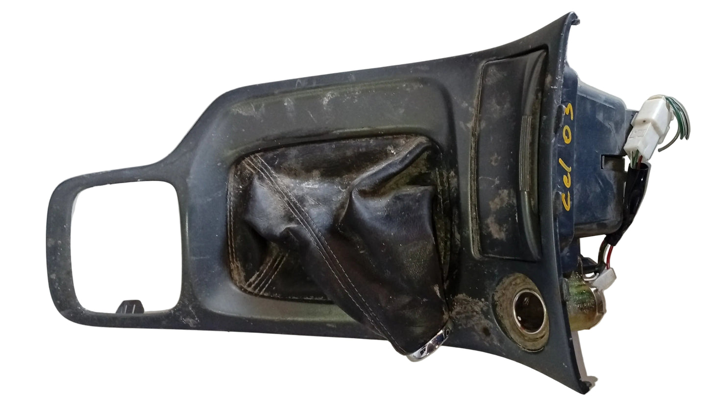 Embellecedor Palanca Toyota Celica  2000 20004