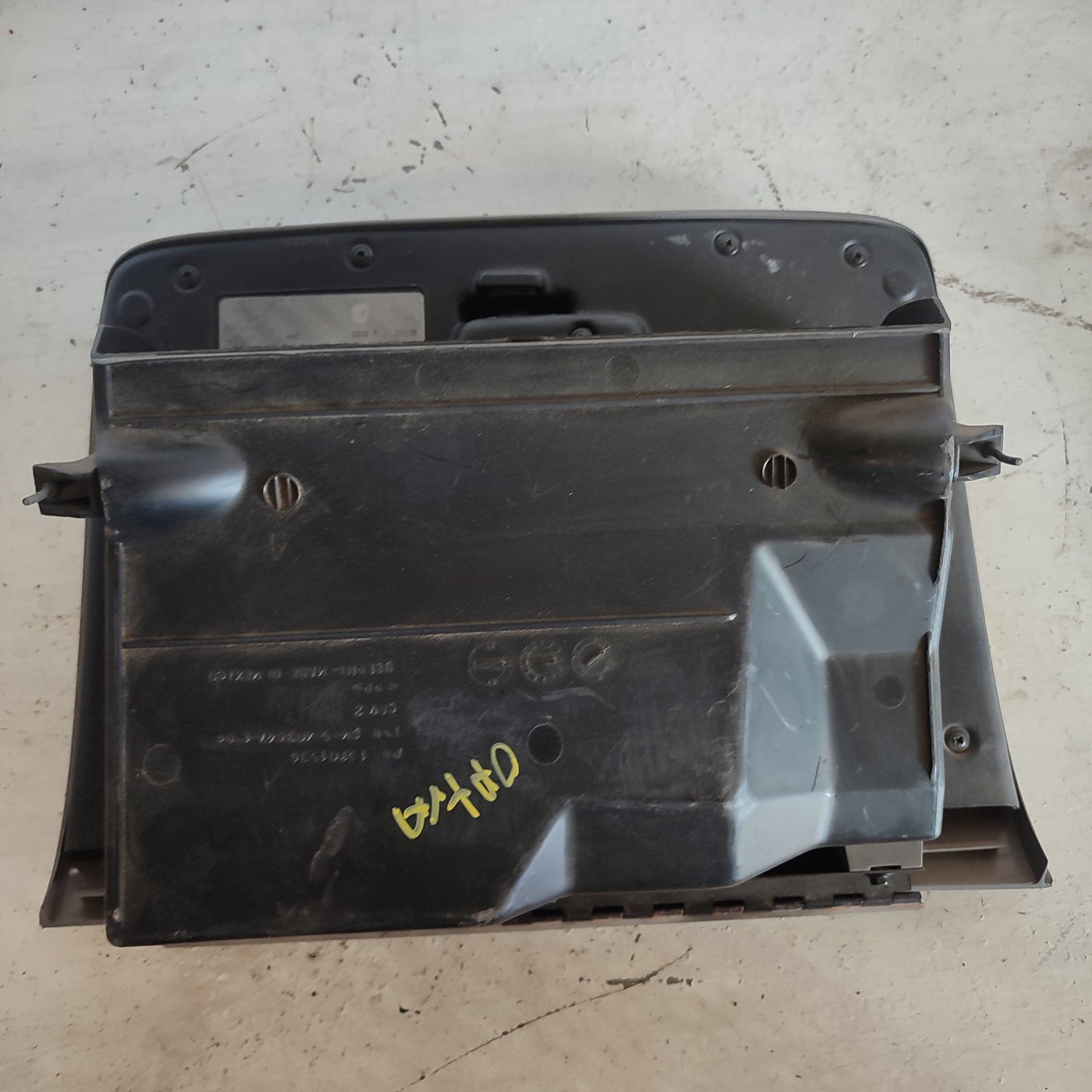 Guantera Inferior Co-Piloto Chevrolet Optra