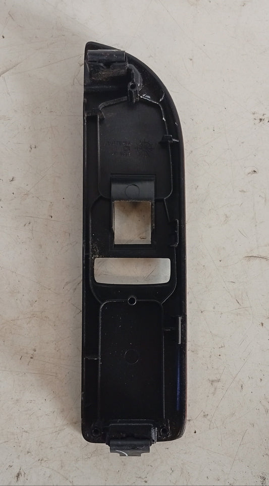 Embellecedor Mando Vidrio Chevrolet Tahoe 2005 2010