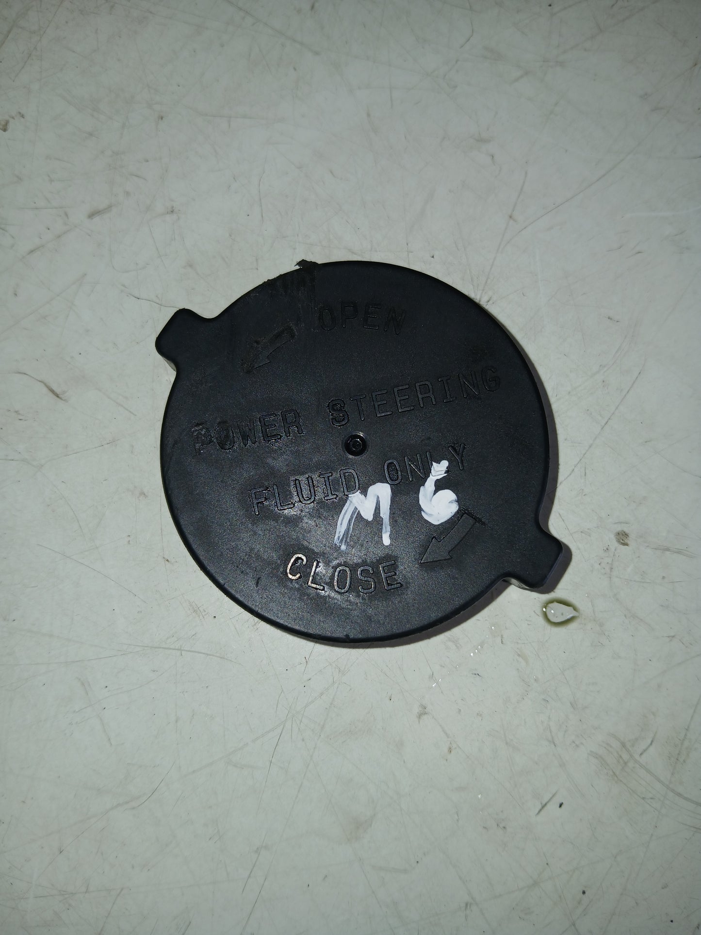 Tapa Envase Deposito Aceite Hidraulica Mazda6