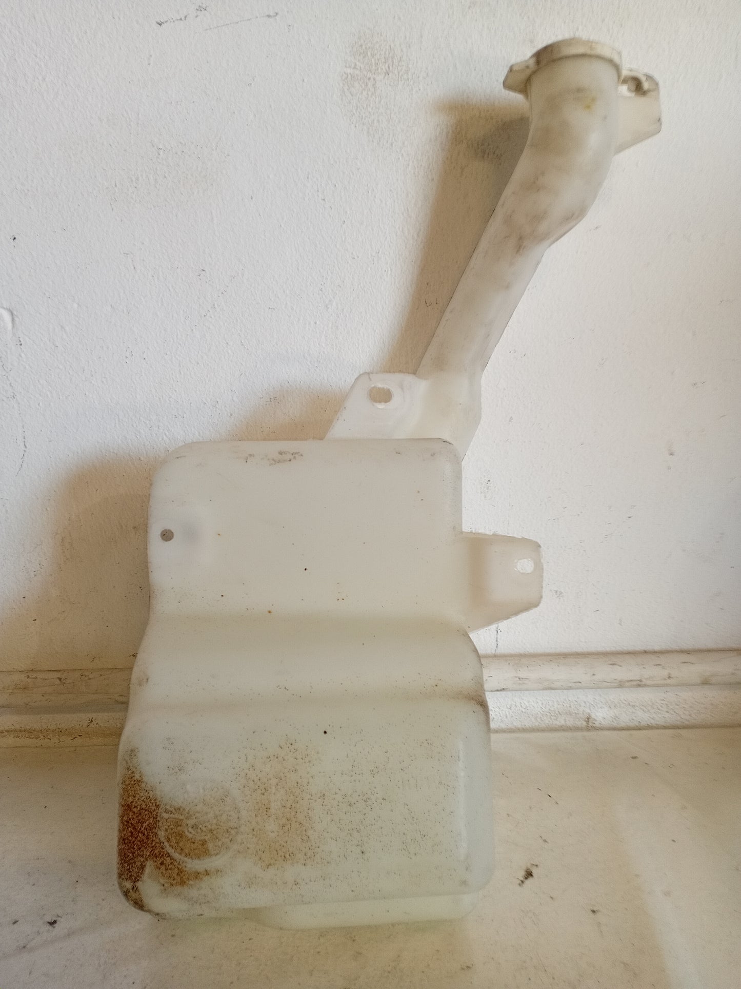 Envase limpiaparabrisa Mitsubishi Galant 2004 Importado