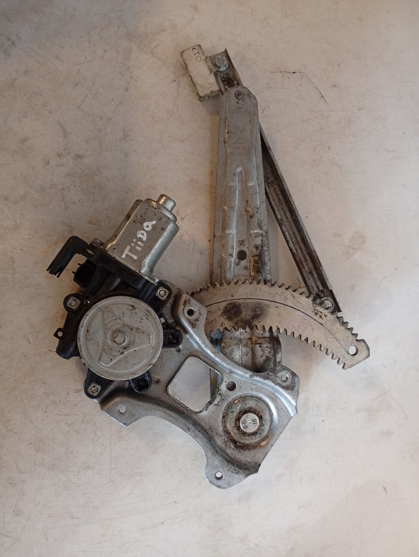 Motor Eleva Vidrio Nissan Sentra Tiida