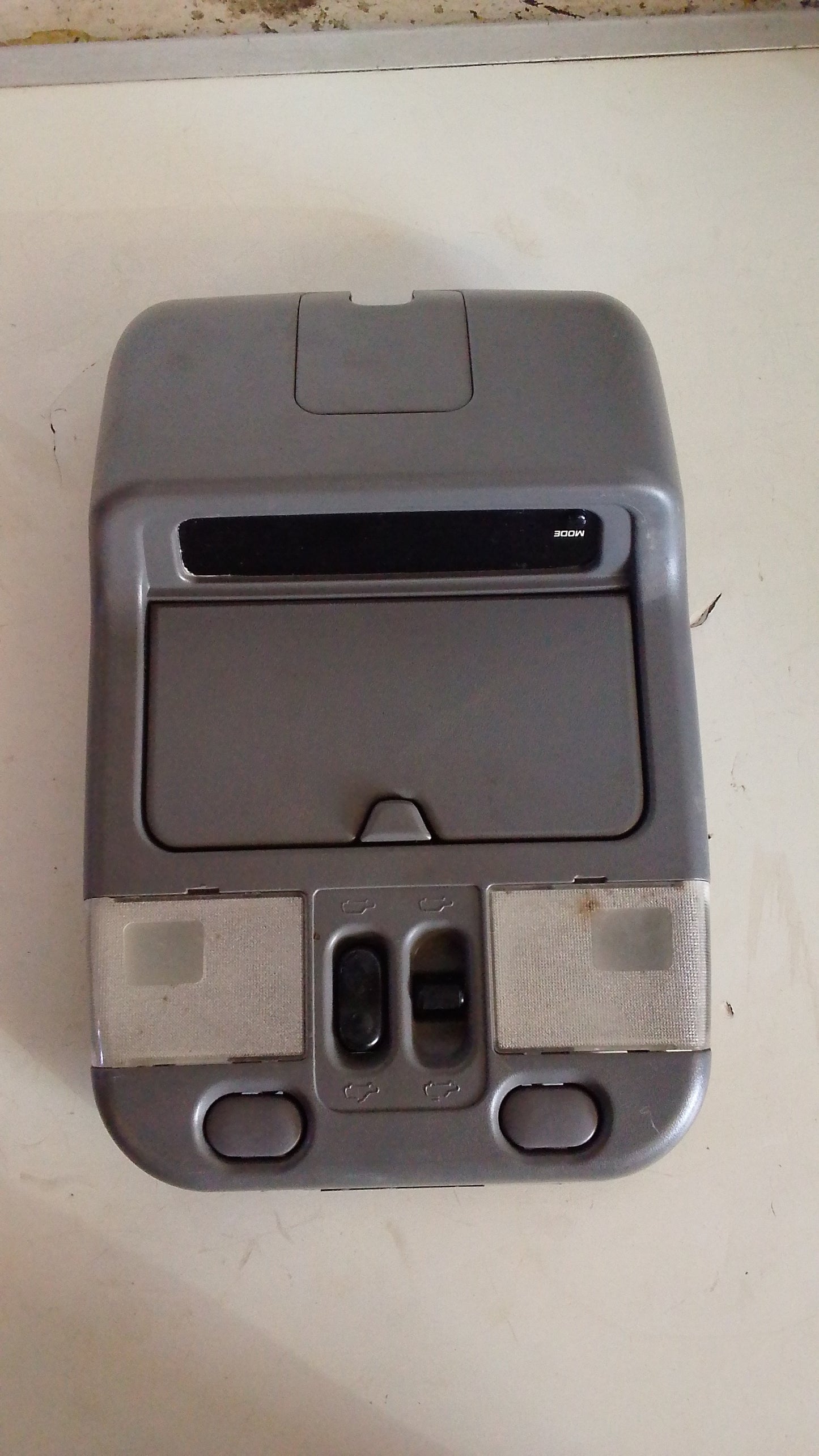 Lampara Luz Techo Central Delantera Quemacoco Nissan Pathfinder 2001 2004