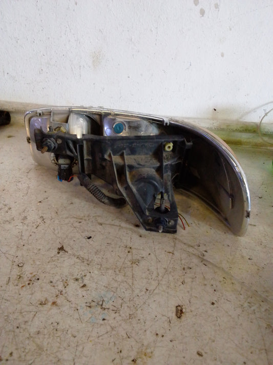 Faro Superior Chevrolet Silverado 2002