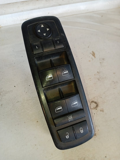 Mando Eleva Vidrio Dodge Ram 2014