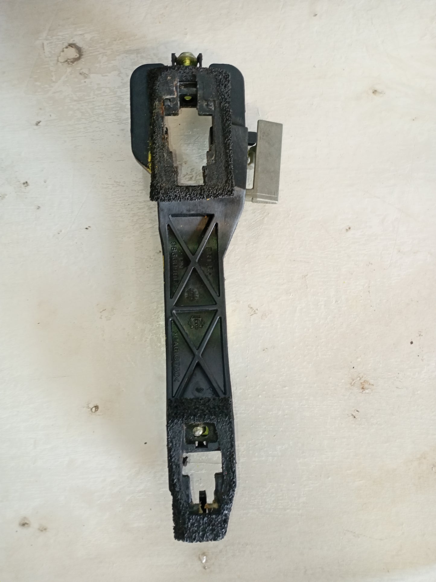 Base Manilla Externa Delantera Chevrolet Aveo LT