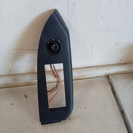 Embellecedor Mando Eleva Vidrio Dodge Caliber