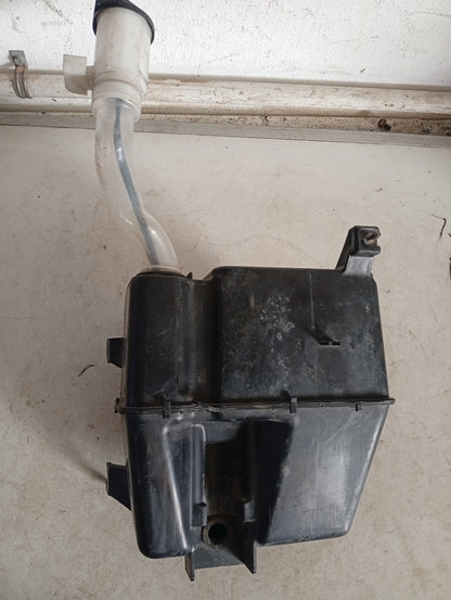 Envase Deposito Limpiaparabrisas Toyota Celica 2004