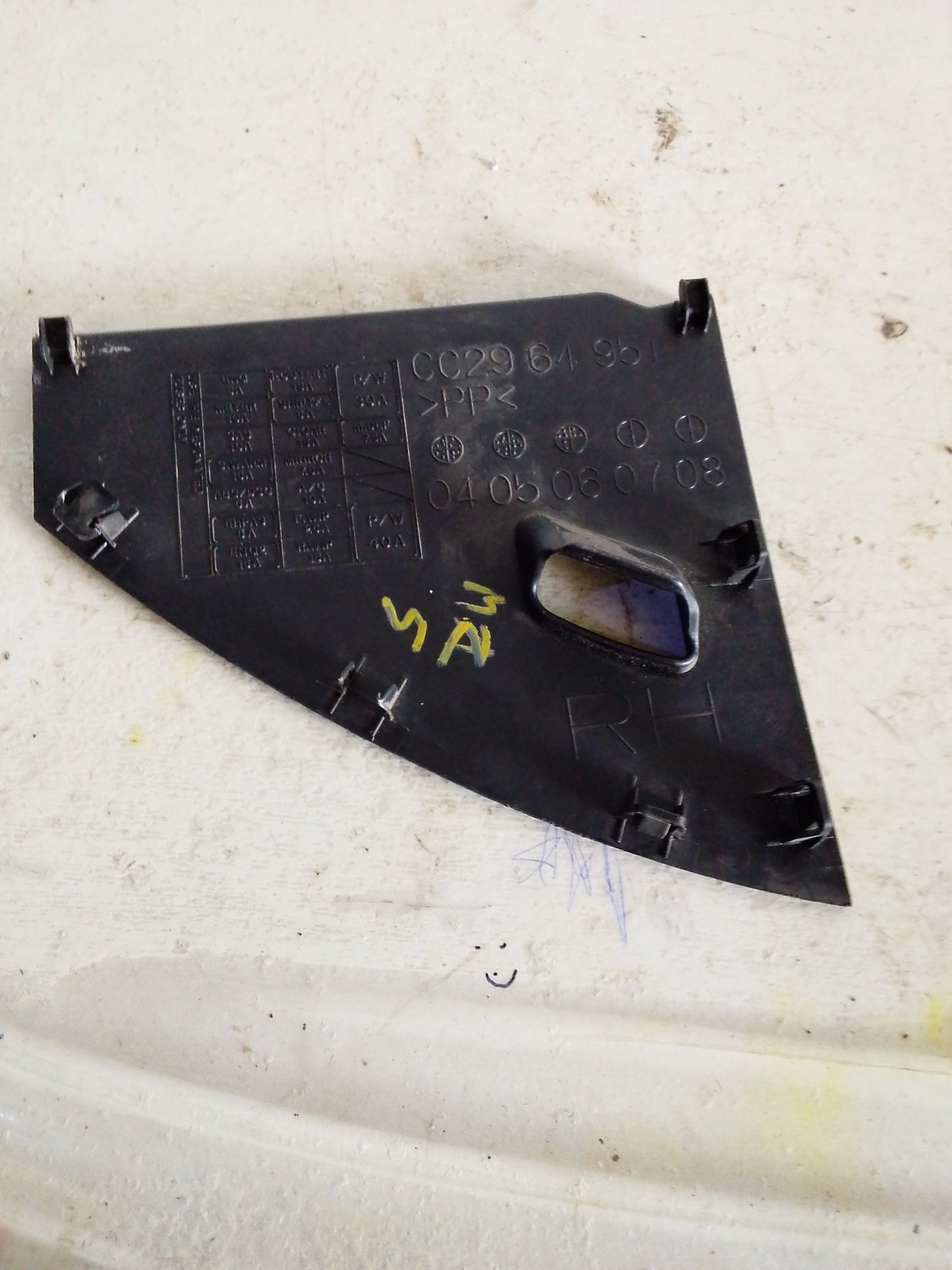 Tapa Moldura Tablero Lateral Mazda 5