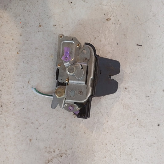 Cerradura Maleta Toyota Camry Lumiere 2005 2006