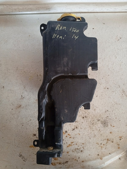 Envase Deposito Limpiaparabrisa Dodge Ram 1500 2014