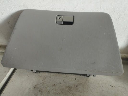 Guantera Toyota  Hilux 2004