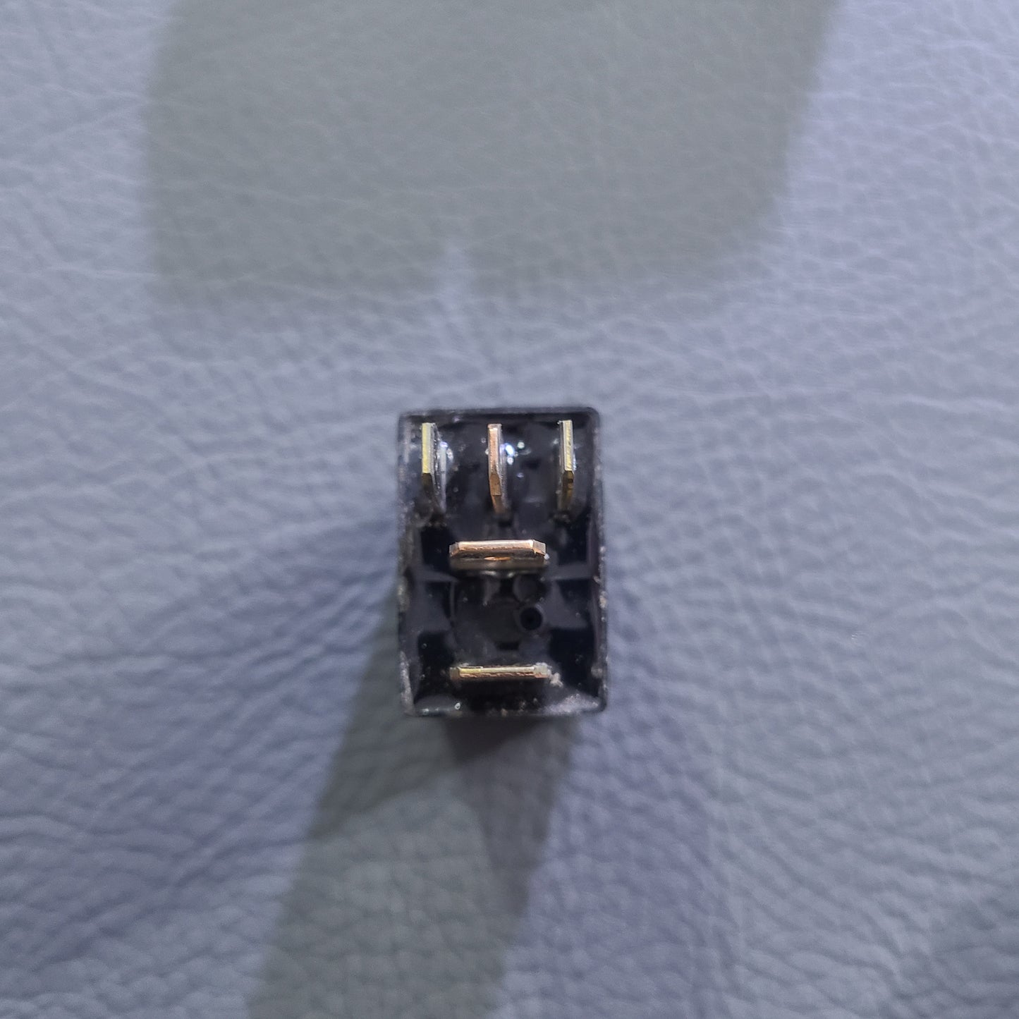 Rele Relay 5 Patas Negro Universal Ormo