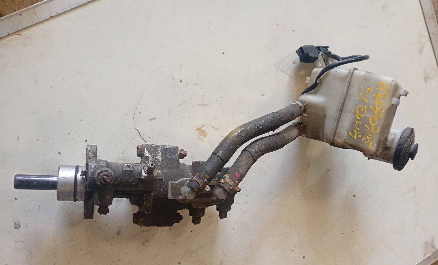 Bomba Freno Toyota Sienna 2004 2005