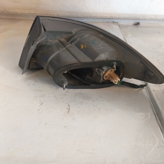 Stop Esquina Mazda6 Fondo Negro