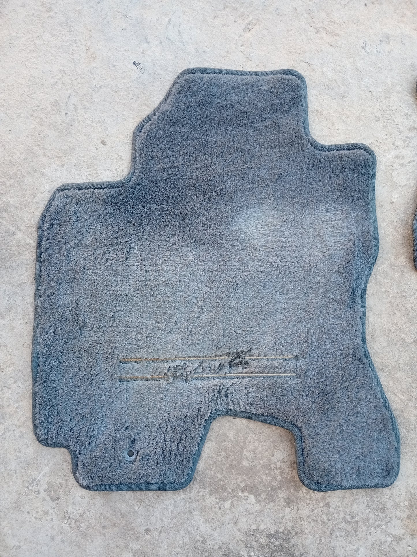 Alfombra Toyota Rav4 2000