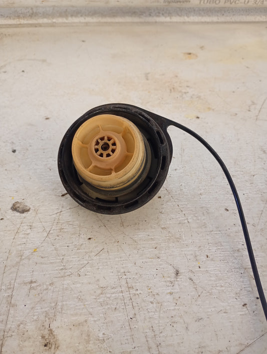 Tapa Gasolina Avalanche Tahoe Silverado 2001