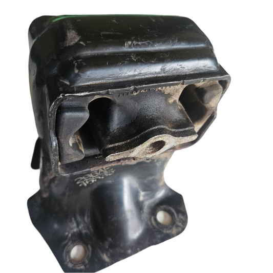 Base Soporte de Motor Jeep Liberty