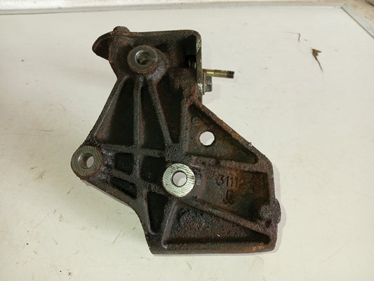 Base Soporte Alternador Honda Accord 1995 2000 F23