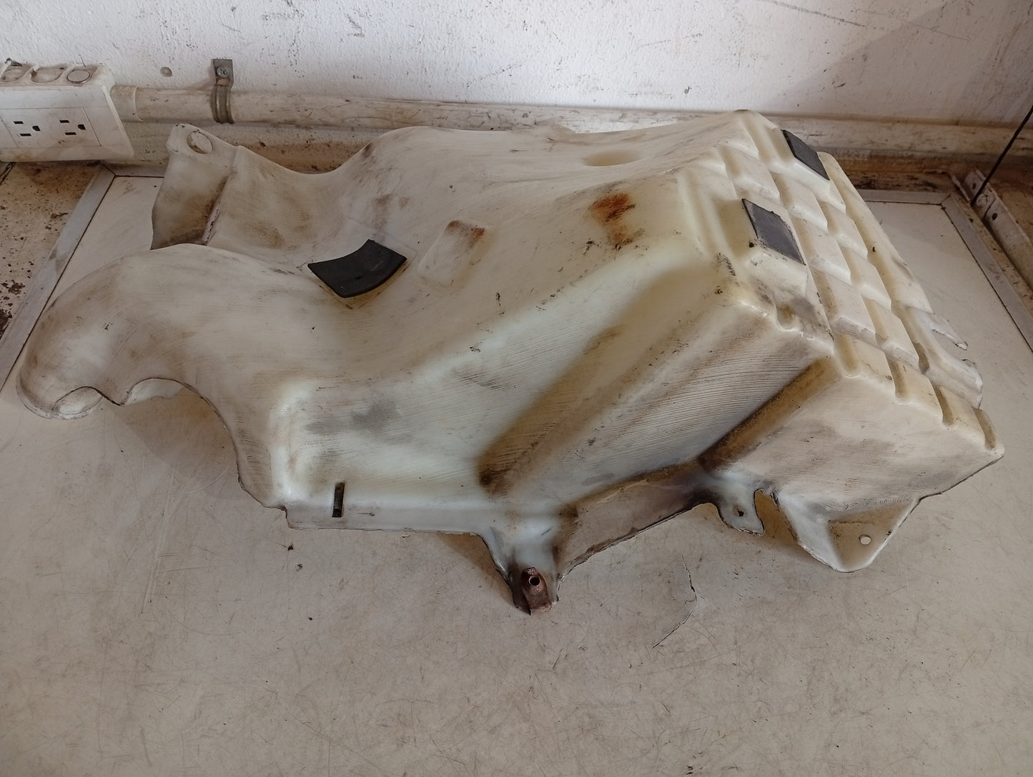 Envase Deposito Agua Limpiaparabrisas Chevrolet Trailblazer Envoy 2009