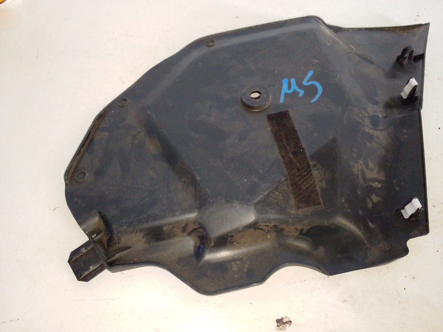Guarda Polvo Trasero Mazda5