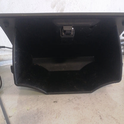 Guantera Inferior Ford Escape 2004 2008